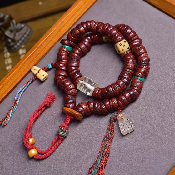 Tibetan style jade old material Phoenix eye Bodhi large intestine beads 108 beads reflux bone accessories